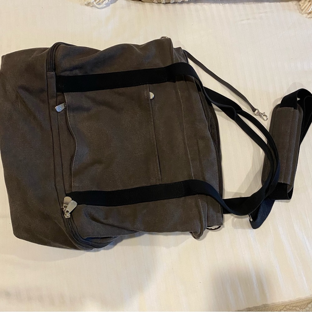 Lo & Sons Catalina Deluxe Tote in Midnight Ash - Picture 6 of 10